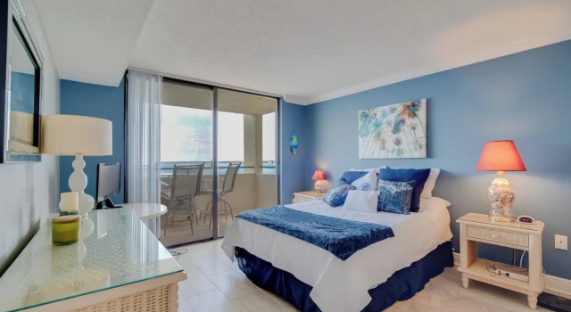 Remarkable Hudson Condo w/ Coastal Views!, Book Lejlighed Lejligheder i Hudson, Lejlighed