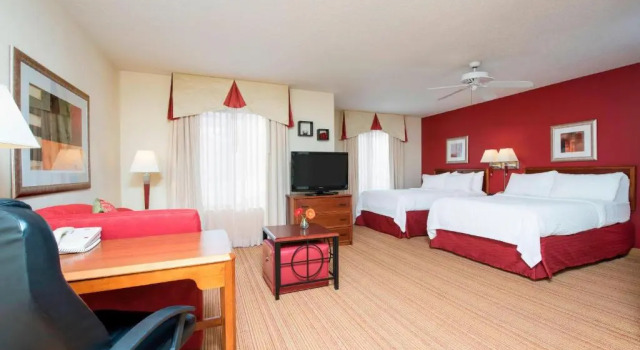 Четырёхместная студия Residence Inn Kalamazoo East