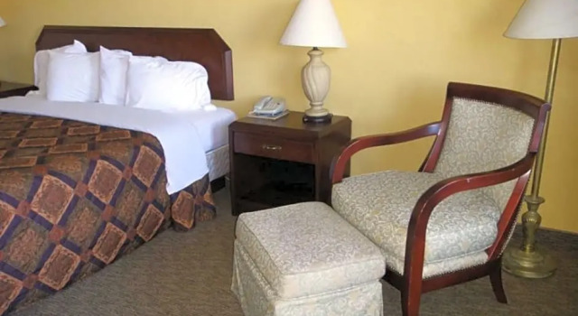 Номер Standard Lake Logan Inn
