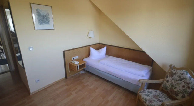 Номер Standard Zur Burgruine Frauenberg