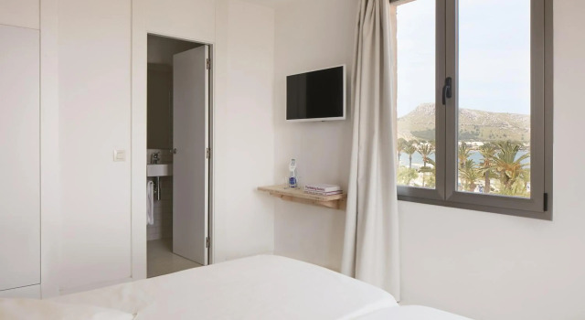 Eolo Affiliated by FERGUS, Book Hotel Port de Pollenсa 