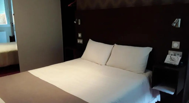 L'Agriculture, Book Hotel Hotels in Manche with Parking, Parking