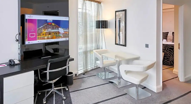 Двухместный люкс c 1 комнатой Crowne Plaza Manchester City Centre by IHG