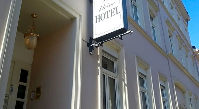 Das Kleine Hotel in ruhiger Stadtlage, Забронировать Отель Отели Висбадена 3 звезды, рядом с Краеведческий музей Висбадена, 3*