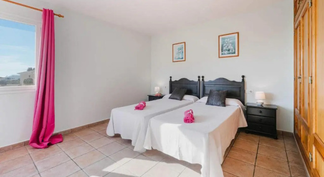 3381 Villa Angela Flores