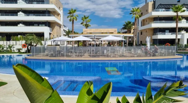Коттедж с 2 комнатами Flamenca Village