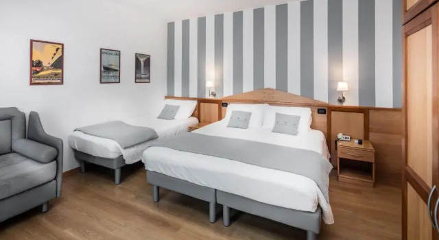 Трёхместный номер Standard с балконом Hotel Bellavista