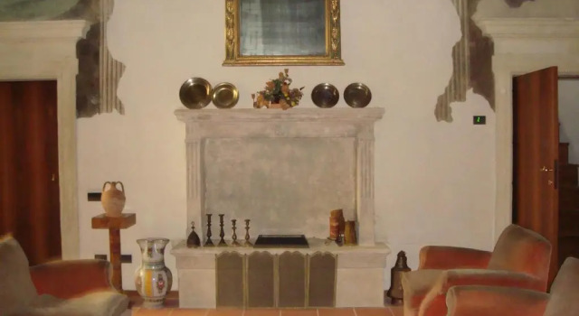 Palazzo Rinascimentale con affreschi