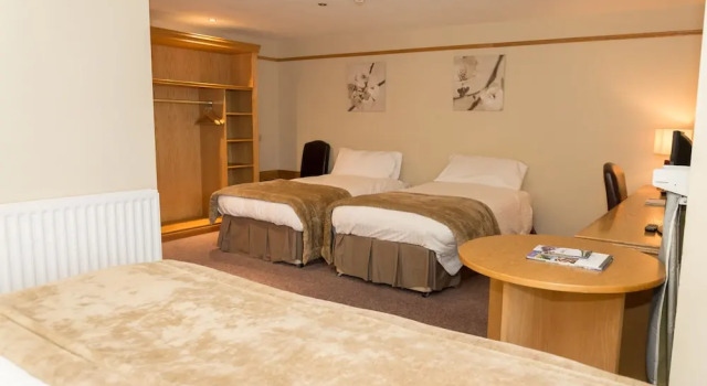 Номер Standard Marine Court Hotel