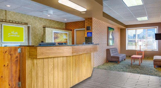 Days Inn by Wyndham Breezewood, Buchen Sie Hotel Breezewood Pennsylvania