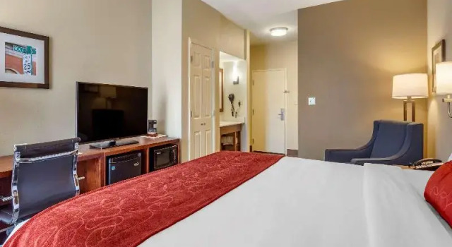 Двухместный номер Standard Comfort Suites Cordova