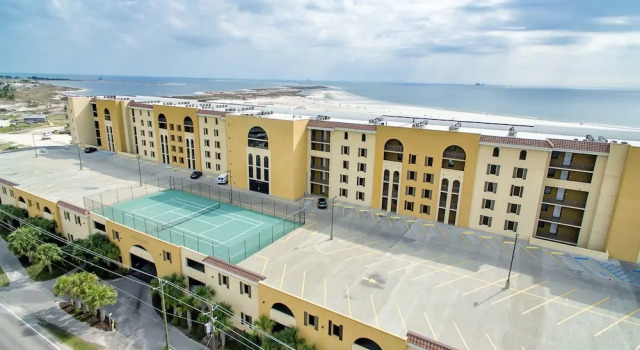 Beach Bum - Holiday Isle #407 3 Bedroom Condo by RedAwning, Boek Hotel Dauphin Island Alabama