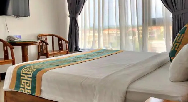Dac Tin Luxury Hotel