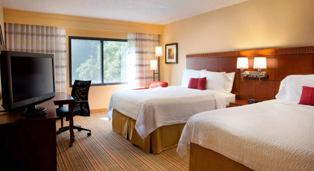 Четырёхместный номер Standard Courtyard Sacramento Airport Natomas