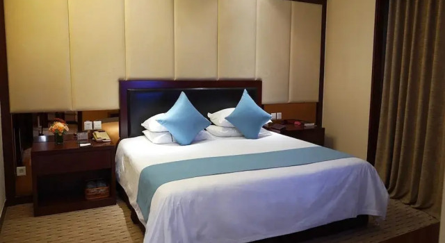 Люкс Deluxe Jin Jiang Royal Palace Hotel