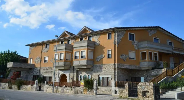 Domus Romulea, Book Hotel Bisaccia Irpinia