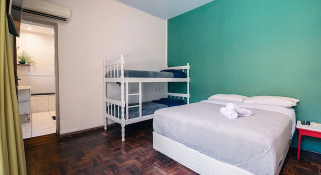 Четырёхместный люкс Executive Pelotas Bier Hostel
