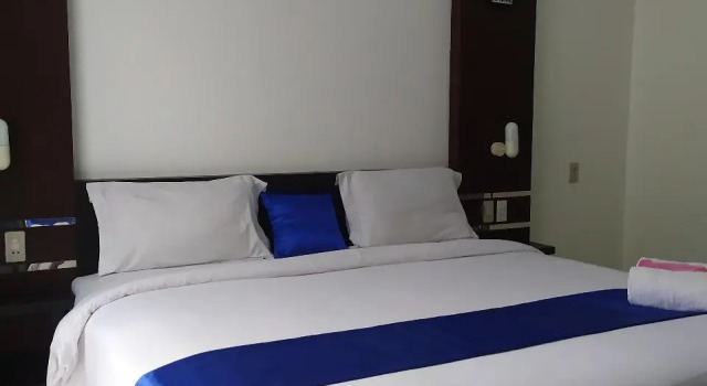 Люкс Puri Maju Hotel