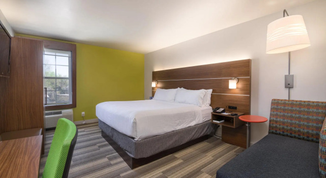 Номер Standard Holiday Inn Express Phoenix-Airport/University Drive by IHG
