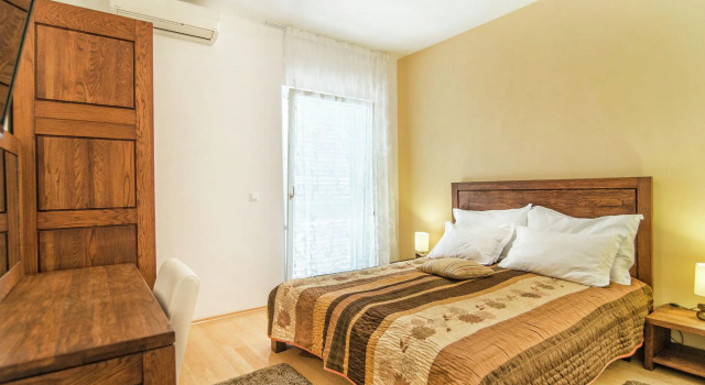 Вилла Beautiful Villa on the Island of Brac With Infinity Pool, Beach at 30 Meters