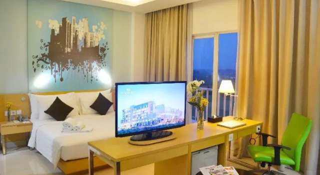 Люкс Hotel Santika BSD City-Serpong