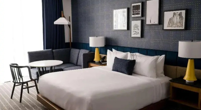 Двухместный люкс Accessible c 1 комнатой Cambria Hotel Boston Somerville