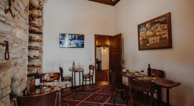 Tradita E Beratit, Rezervasyon Otel Berat County 4 yıldızlı oteller, 4*
