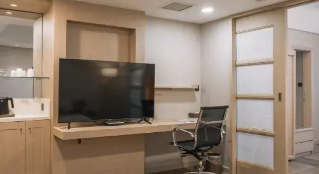 Suite Qingpu Hotel