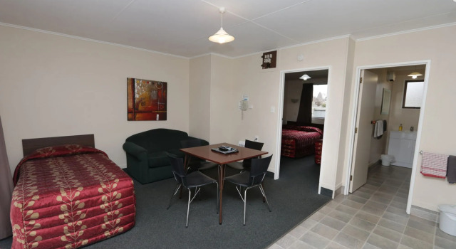 Commodore Motor Lodge