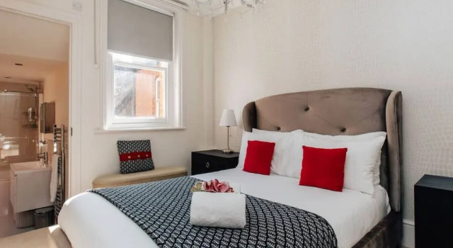 Апартаменты Central Hidden Gem - From 125 Per Night