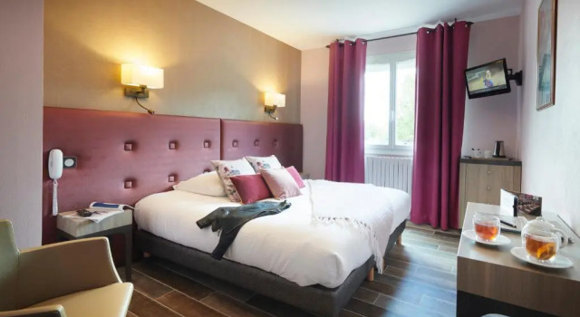 Auberge du Pont du Chalon, Book Hotel Marges Rhône-Alps