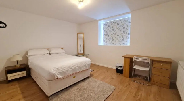 Grace Apartments - Living Stone 1, Varaa Huoneisto Ashford 