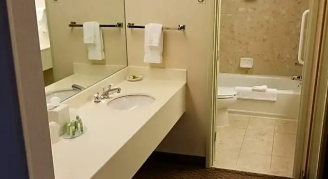 Люкс Quail Hollow Resort