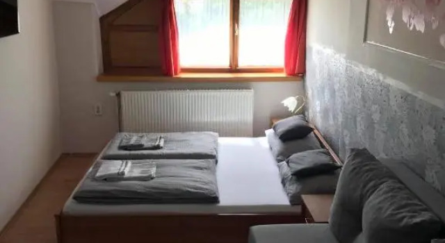 Номер Standard Hunyadi Panzió-Apartman