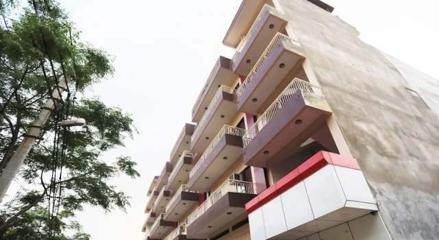 Oyo 14654 Brs Homes