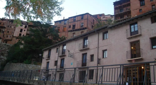 Hotel Mesón del Gallo, Book Hotel Albarracín 