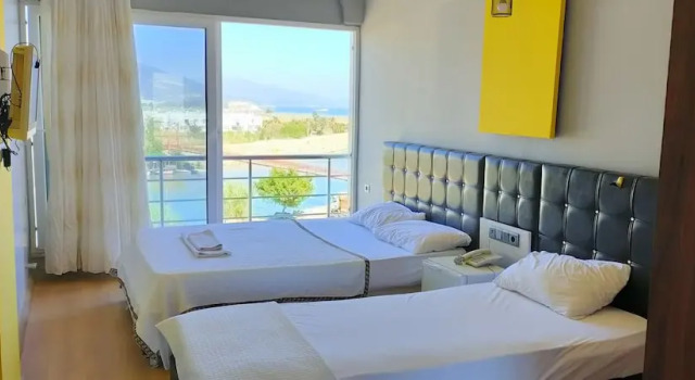 Трёхместный номер Standard Anemonia Hotel