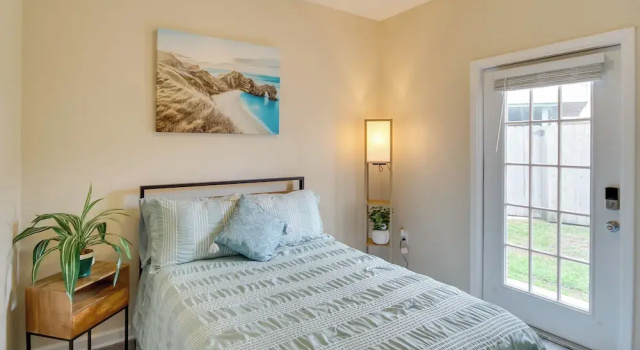 Апартаменты Walk to Beach: Gulfport Retreat w/ Patio
