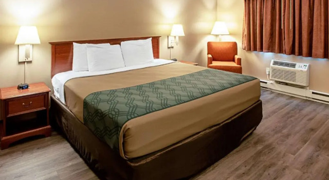 Номер Standard Econo Lodge Menomonie On The Bay