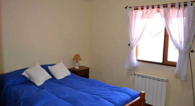 Camping y Hostal El Ovejero