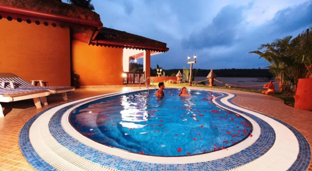 Вилла Fragrant Nature Backwater Resort & Ayurveda Spa Kollam