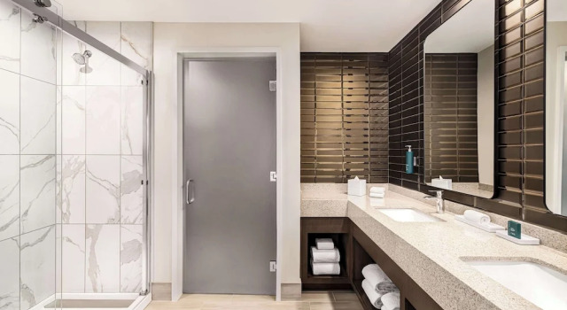 Номер Standard с 2 комнатами Hilton BNA Nashville Airport Terminal
