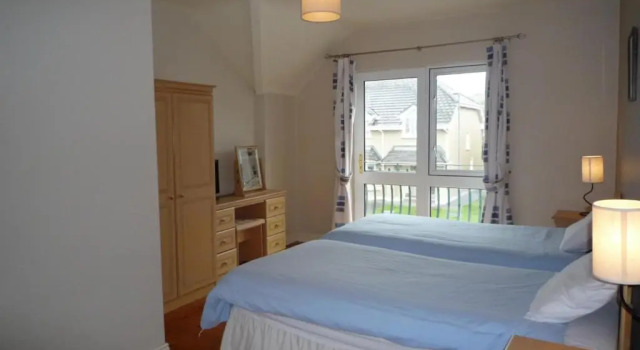 The Links Waterville No 8 by Trident Holiday Homes, Book Hotel Hotels in Kerry with Parking, Parking