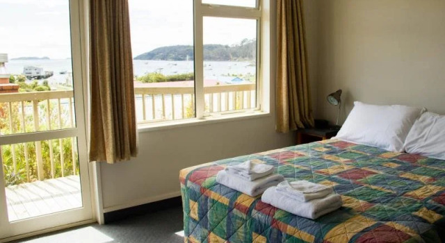 Bay Motel