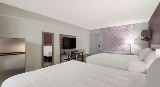 Suite quadrupla Suburban Studios Cleveland TN I-75