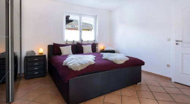 Kaminwohnung mit 24qm Südterrasse Nähe Zugspitze / Eibsee, Reservar Hotel Hotéis em Garmisch-Partenkirchen com estacionamento, perto de Wankbahn, Estacionamento