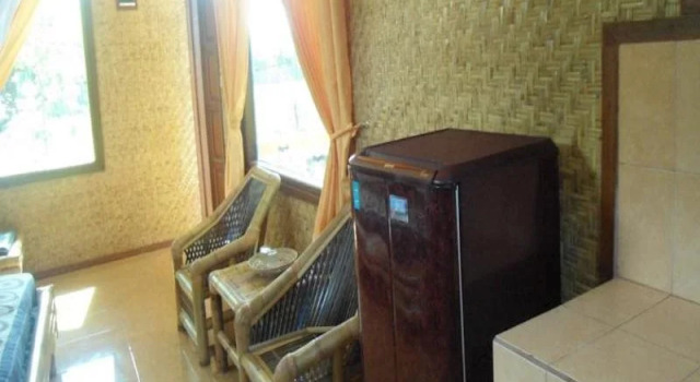 Kalinka Inn, Book Hotel Gili Meno 