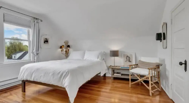 Queen Elizabeth Park Home, Забронировать Дом для отпуска Коттеджи Ванкувера, Коттедж