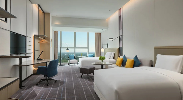 Четырёхместный номер Standard Crowne Plaza Qidong by IHG