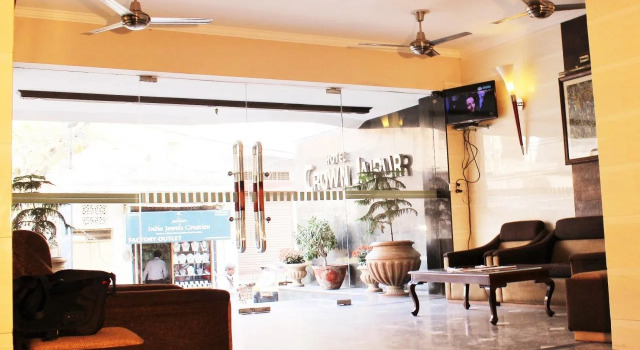 OYO 5723 Hotel Crown Jaipur, Забронировать Отель Отели штата Раджастхана 3 звезды, 3*